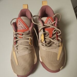 Nike Athletic Shoes in Beige and Red